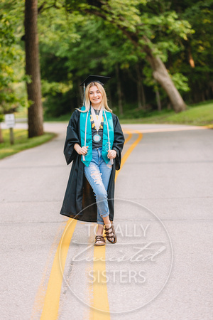 23 CAP AND GOWN FB229A1231