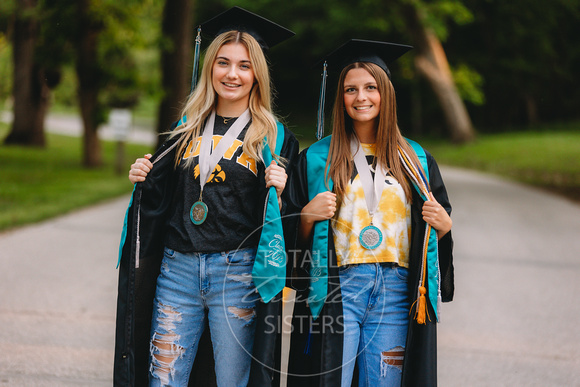 23 CAP AND GOWN 229A1602