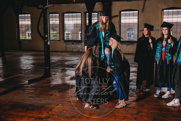 229A9206 CAP AND GOWN WAREHOUSE