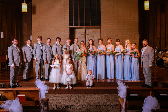 2019 ROE WEDDING PARTY CHURCH 16FX