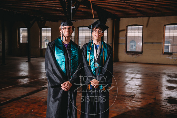 229A9221 CAP AND GOWN WAREHOUSE