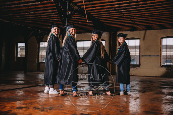 229A9180 CAP AND GOWN WAREHOUSE
